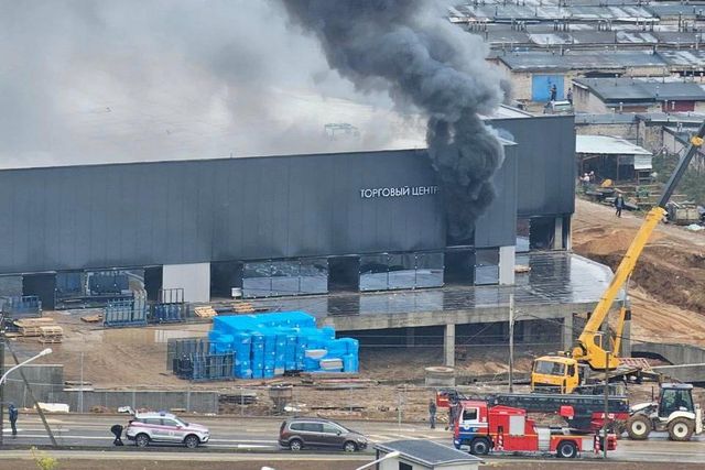 Пожар на стройке у нового ТРЦ под Ростовом: горел мусор на 60 квадратах - Новости Ростова-на-Дону - последние новости Ростова-на-Дону сегодня на 1rnd.ru, 05.10.2026