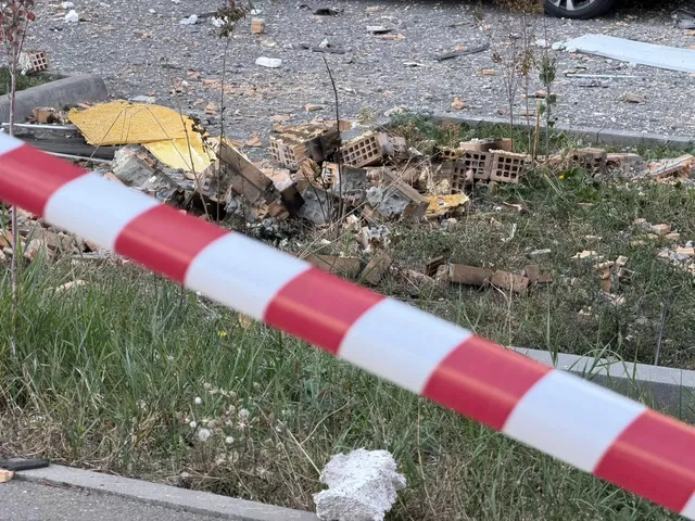 Скрябин проверил ход работ на местах ЧП: жителям помогут с жильём и выплатами Скрябин проверил ход работ на местах ЧП: жителям помогут с жильём и выплатами - Новости Ростова-на-Дону - последние новости Ростова-на-Дону сегодня на 1rnd.ru, 10.10.2026