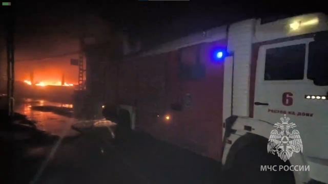 В Аксае локализовали крупный пожар на площади 9000 квадратных метров В Аксае локализовали крупный пожар на площади 9000 квадратных метров - Новости Ростова-на-Дону - последние новости Ростова-на-Дону сегодня на 1rnd.ru, 13.10.2026
