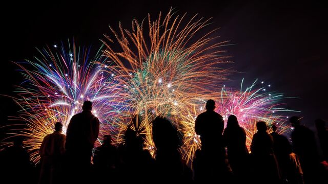 Вечером жителей и гостей Хабаровска ждет праздничный салют Вечером жителей и гостей Хабаровска ждет праздничный салют - Губерния l Хабаровск, 09.05.2026