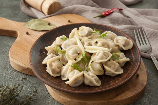 Петербуржец отсудил 10 тысяч за недоставленные пельмени - Новости Уфы сегодня, происшествия, ЧП и ДТП, 19.11.2025