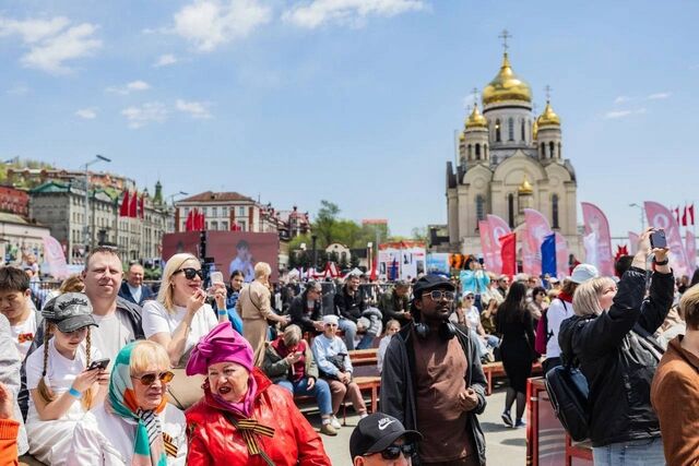 Владивосток празднует День Великой Победы. - Deita.ru — российское информационное агентство, 09.05.2026