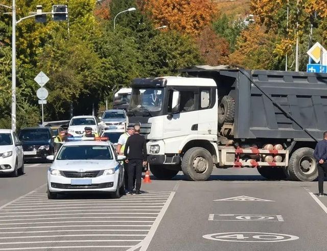 В Сочи под колесами грузовика погибла 88-летняя женщина В Сочи под колесами грузовика погибла 88-летняя женщина - Центральный округ Краснодара, 10.10.2026