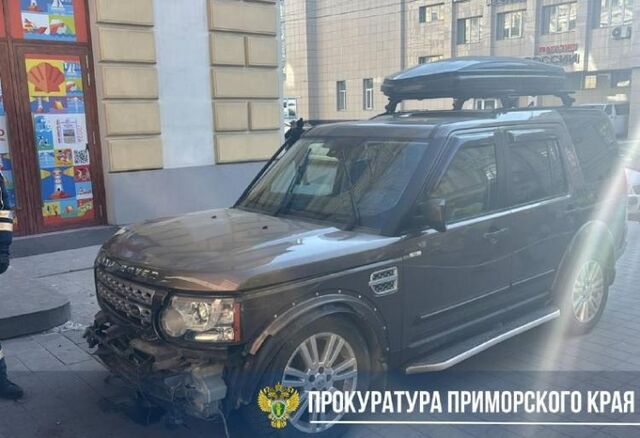 Автомобиль был угнан: что известно об инциденте в центре Владивостока - Vladnews.ru - Новости Владивосток и Дальнего Востока, 15.01.2025