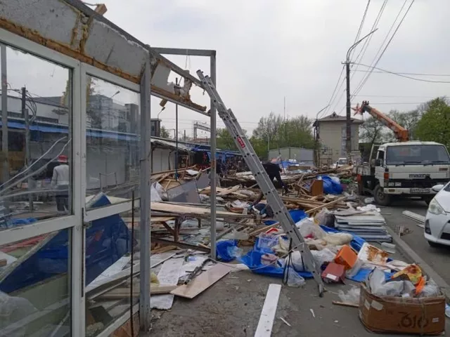 Большинство жителей Владивостока «за» снос рынка на Русской - Vladnews.ru - Новости Владивосток и Дальнего Востока, 16.05.2025