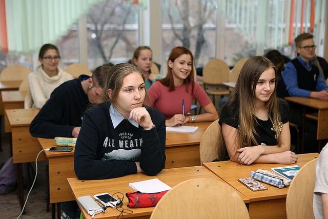 Профильные десятые классы открываются в школе №74 во Владивостоке - Vladnews.ru - Новости Владивосток и Дальнего Востока, 01.07.2025