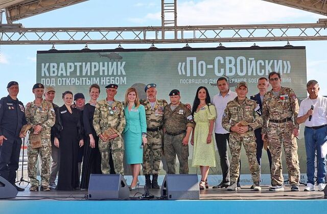 Песни с передовой прозвучали на патриотическом квартирнике во Владивостоке - Vladnews.ru - Новости Владивосток и Дальнего Востока, 02.07.2025