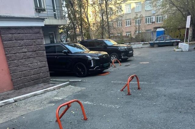 ГИБДД Владивостока борется с нарушителями правил парковки - Vladnews.ru - Новости Владивосток и Дальнего Востока, 24.10.2025