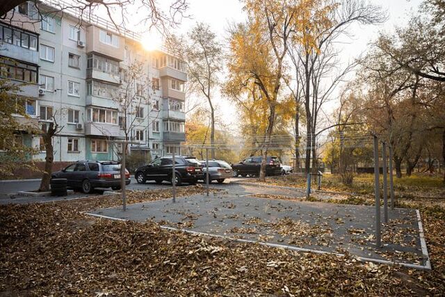 Асфальт уложили во Владивостоке во дворе на улице Русской Асфальт уложили во Владивостоке во дворе на улице Русской - Vladnews.ru - Новости Владивосток и Дальнего Востока, 31.10.2025