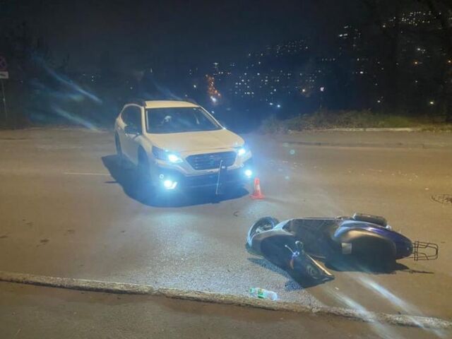 Подросток на мопеде пострадал в ДТП во Владивостоке Подросток на мопеде пострадал в ДТП во Владивостоке - Vladnews.ru - Новости Владивосток и Дальнего Востока, 07.11.2025