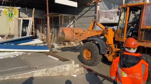 Владивостокская прокуратура следит за освобождением Спортивного рынка - Vladnews.ru - Новости Владивосток и Дальнего Востока, 14.11.2025