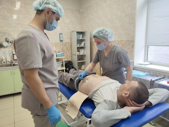 Приморскому бойцу вернули жизнь после осколочного ранения в живот Приморскому бойцу вернули жизнь после осколочного ранения в живот - Vladnews.ru - Новости Владивосток и Дальнего Востока, 18.11.2025