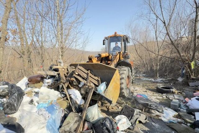 Комплексная уборка улиц прошла во Владивостоке: адреса и виды работ - Vladnews.ru - Новости Владивосток и Дальнего Востока, 23.03.2026