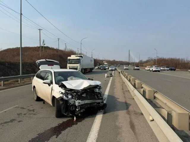 Серьезное ДТП произошло на трассе во Владивостоке: есть пострадавшие - Vladnews.ru - Новости Владивосток и Дальнего Востока, 24.03.2026