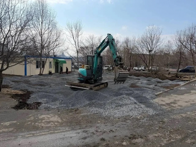 Во Владивостоке строят новую спортивную площадку для жителей Змеинки - Vladnews.ru - Новости Владивосток и Дальнего Востока, 17.04.2026
