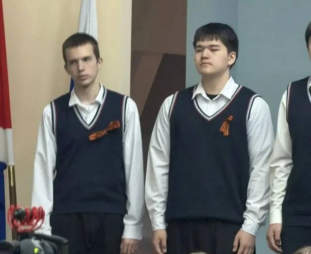 Во Владивостоке девятиклассники спасли жизнь прохожего на улице - Vladnews.ru - Новости Владивосток и Дальнего Востока, 08.05.2026