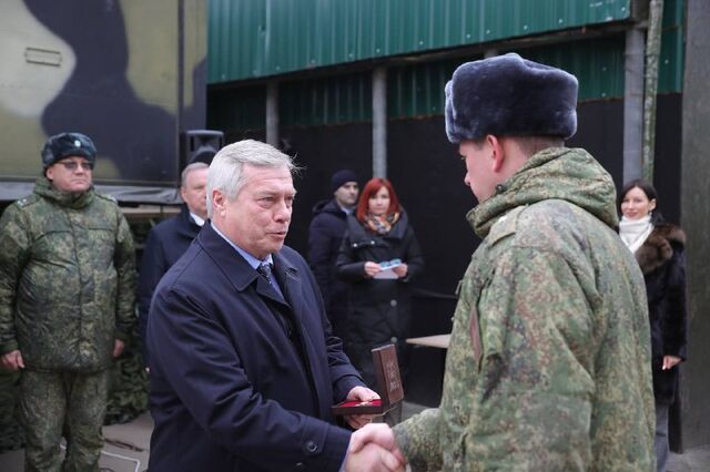 Губернатор Голубев посетил одну из воинских частей ПВО - MDK Ростов, 22.02.2024