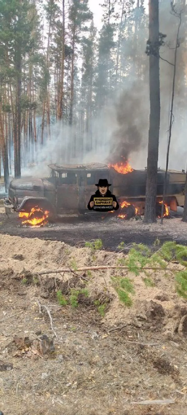 Подробности потери автомобиля лесной пожарной охраны в Ключевском районе: люди работают там, где не выдерживает техника. Подробности потери автомобиля лесной пожарной охраны в Ключевском районе: люди работают там, где не выдерживает техника. - Инцидент Барнаул, 17.05.2025