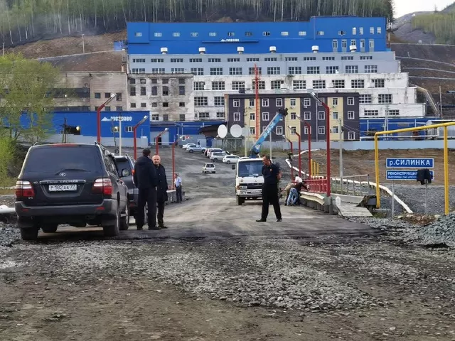 Мост через Левую Силинку в Горном заасфальтировали и осветили - Komsagram • Комсомольск-на-Амуре, 28.05.2025