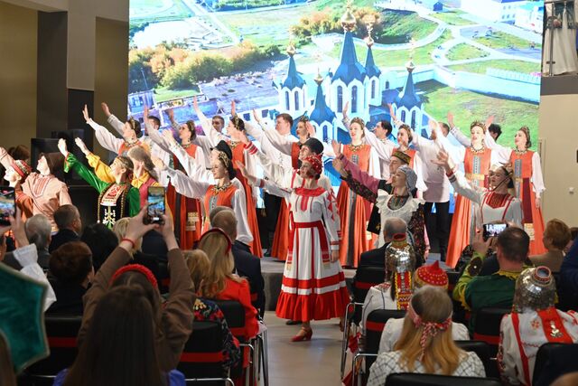 Многообразие и уникальность: заместитель губернатора Василий Козлов рассказал свердловским депутатам об основных мероприятиях Года единства народов России Многообразие и уникальность: заместитель губернатора Василий Козлов рассказал свердловским депутатам об основных мероприятиях Года единства народов России - Областная газета | Новости Свердловской области, 16.04.2026