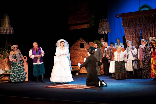 Три дня артисты омского государственного драматического театра «Галерка» знакомили нижегородцев со своими лучшими спектаклями Три дня артисты омского государственного драматического театра «Галерка» знакомили нижегородцев со своими лучшими спектаклями - Нижегородские новости, 02.11.2025