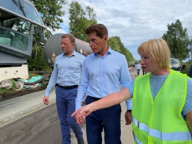 Глава Приморья и спикер краевого парламента проверили ход ремонта дорог в Кировском округе - PrimaMedia.ru | Новости Приморского края, 20.08.2025