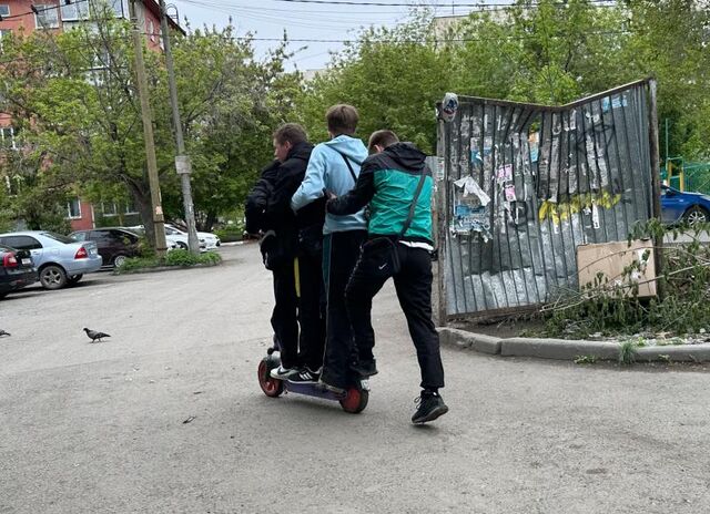Мэрия Челябинска выступила со спецзаявлением о блокировке электросамокатов - Вечерний Челябинск, 15.05.2025