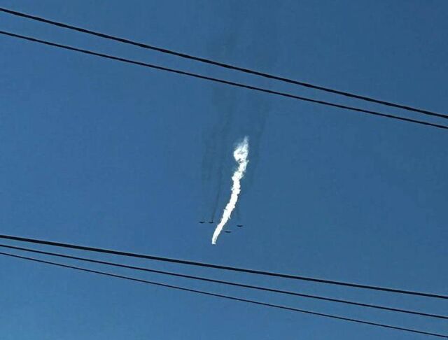 Упавший в Челябинске топливный бак военного самолета нашли в городском бору - Вечерний Челябинск, 18.05.2025