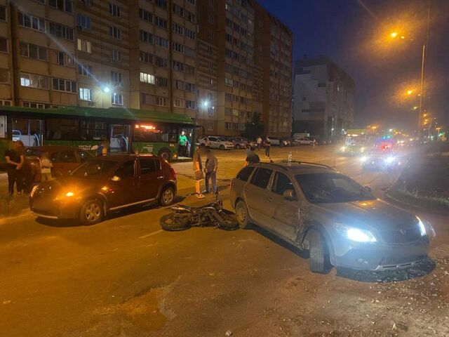 В Челябинске две машины сбили 16-летнего подростка на питбайке - Вечерний Челябинск, 13.07.2025