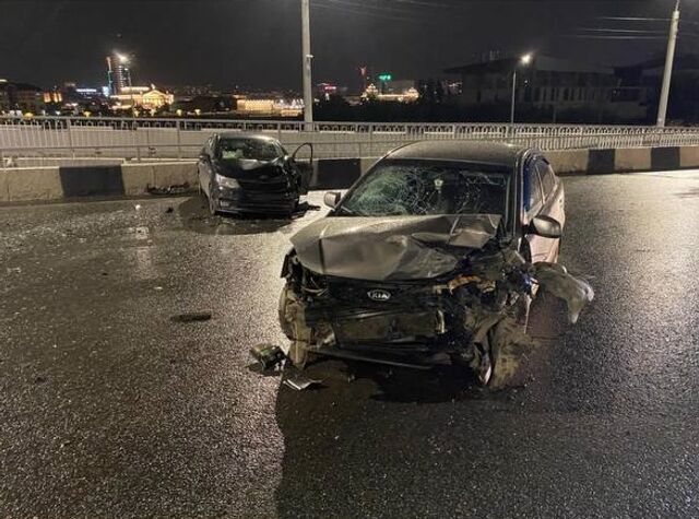 В Челябинске шесть человек пострадали в ДТП с двумя Kia Rio - Вечерний Челябинск, 30.08.2025