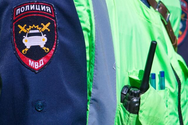 В Челябинске выезжавшая с парковки иномарка сбила трехлетнюю девочку - Вечерний Челябинск, 02.09.2025