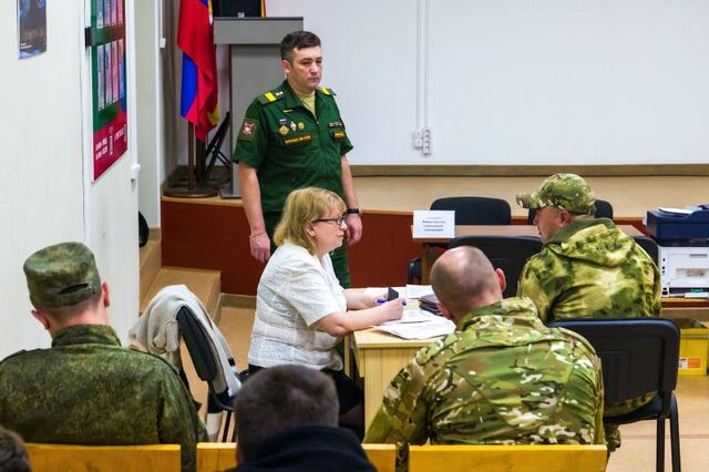 Жителей Западного и Пригородного прикрепили к военкомату Челябинска - Вечерний Челябинск, 17.09.2025