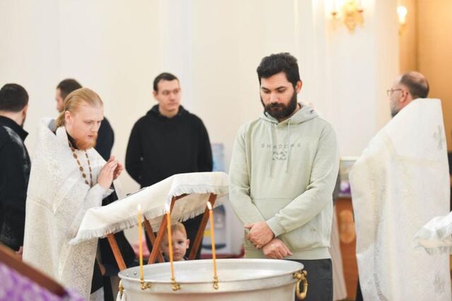 Гражданин Индии принял православие в Челябинске - Вечерний Челябинск, 23.03.2026