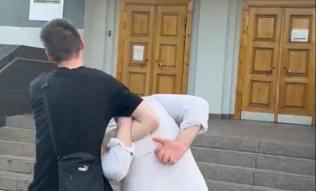 19-летнего челябинца осудят за сожженный в баре паспорт - Вечерний Челябинск, 26.07.2026