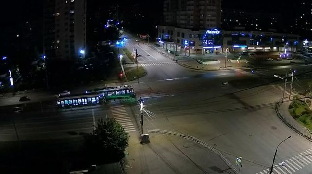 Трамвай переехал лежавшего на рельсах пешехода в Челябинске - Вечерний Челябинск, 15.08.2026