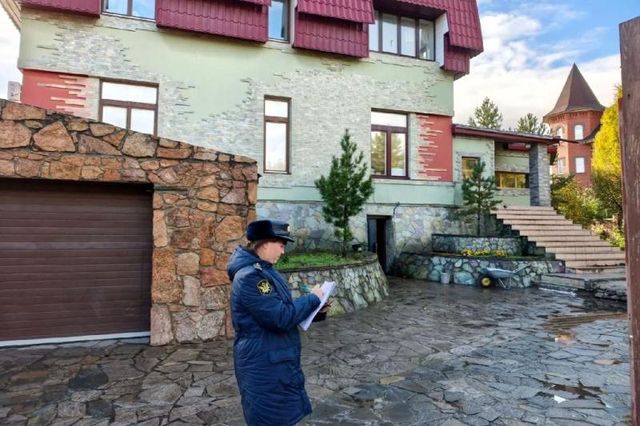 Пожароопасный рехаб выгнали из особняка в Челябинске - Вечерний Челябинск, 07.10.2026