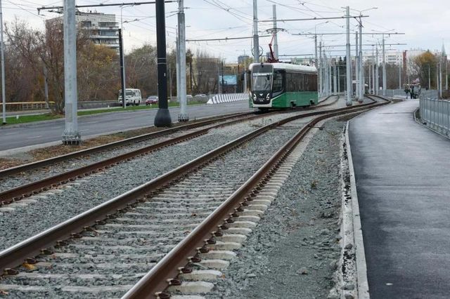 Движение по мосту на Черкасской открыли раньше срока в Челябинске - Вечерний Челябинск, 19.10.2026