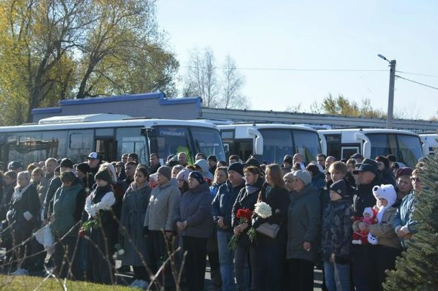 Аллею в память о погибших заводчанах открыли под Челябинском - Вечерний Челябинск, 23.10.2026