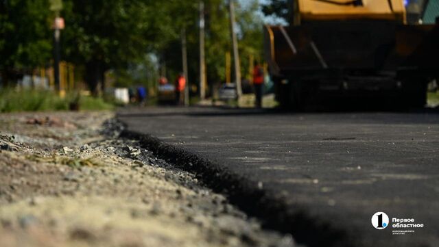 Дороги в челябинском поселке Аэропорт-2 заасфальтируют раньше срока - Телекомпания ОТВ. Челябинское областное телевидение, 19.07.2025
