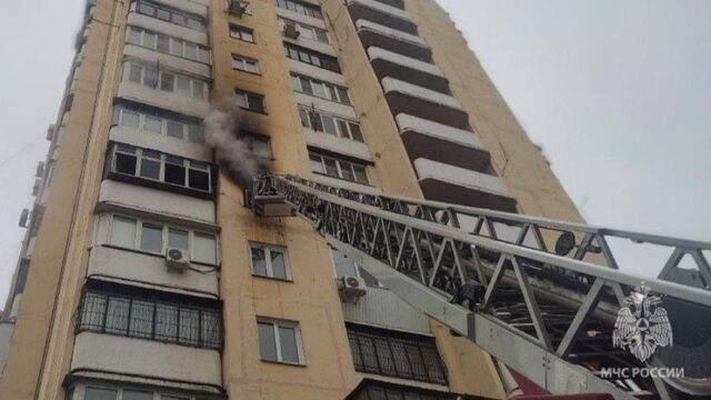 В Челябинске на пожаре в многоэтажке спасли двух человек В Челябинске на пожаре в многоэтажке спасли двух человек - Телекомпания ОТВ. Челябинское областное телевидение, 08.11.2025