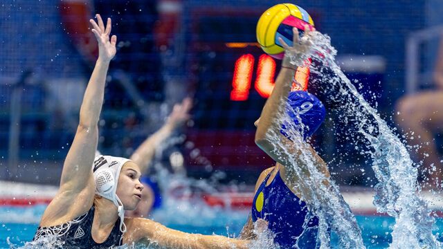 Ватерполистки «Уралочки» дважды уступили «Кинефу» в Евразийской лиге - Телекомпания ОТВ. Челябинское областное телевидение, 08.11.2025