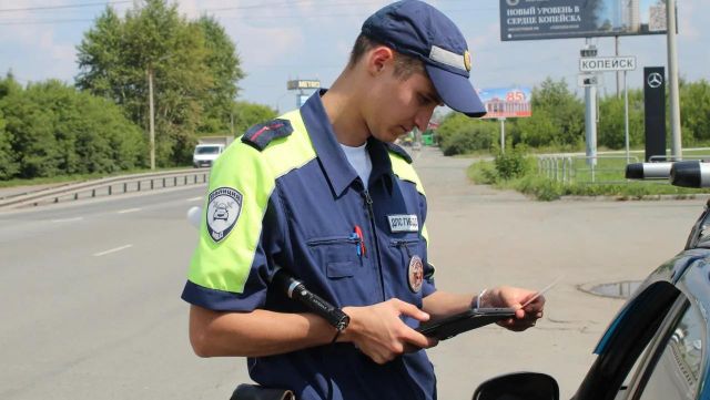 Свыше 2,2 тысячи нарушений выявили полицейские в Челябинской области за сутки - Телекомпания ОТВ. Челябинское областное телевидение, 25.07.2026