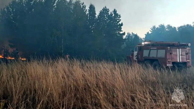 МЧС наращивает силы для борьбы с пожарами на юге Челябинской области - Телекомпания ОТВ. Челябинское областное телевидение, 08.09.2026
