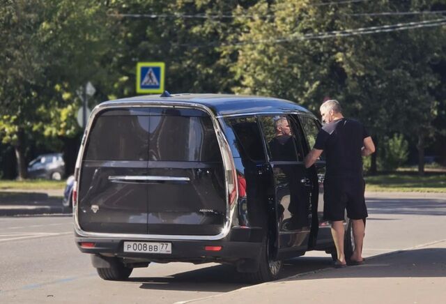 Овечкин стал владельцем уникального Aurus – его сняли на фото в Москве - Новости Екатеринбурга сегодня, происшествия ЕКБ, 12.09.2025