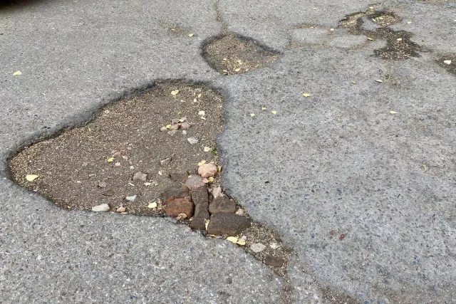 Теплая погода обнажила проблему: в Башкирии ускоряют ямочный ремонт - Новости Уфы и Республики Башкортостан - UfaTime.ru, 23.03.2026