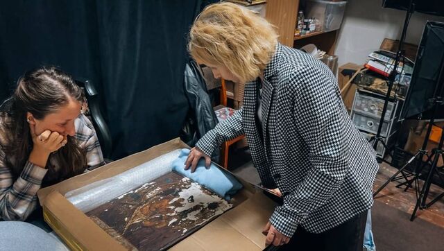 Икону с Бугазской косы передали мастеру-реставратору для восстановления образа - Yug-24.ru - Главные новости Краснодара и Краснодарского края, 18.11.2025