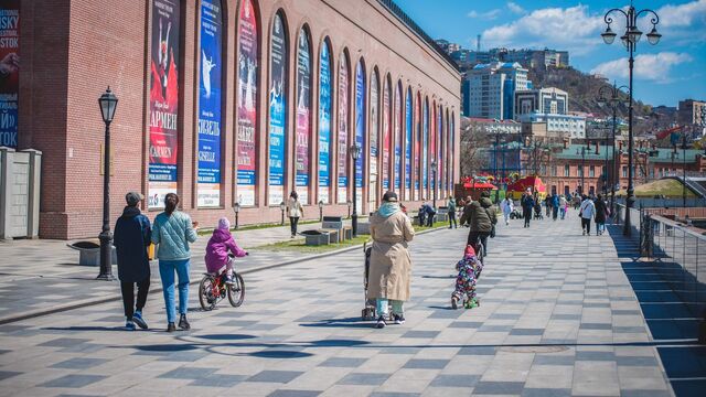 Картина дня в Приморье: жуткая магнитная буря, горящий автобус и дешевые куличи - Восток-Медиа, 17.04.2025