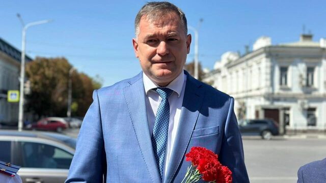 Назван возможный размер взятки, из-за которой задержали главу Новочеркасска Назван возможный размер взятки, из-за которой задержали главу Новочеркасска - RostovGazeta, 13.05.2025