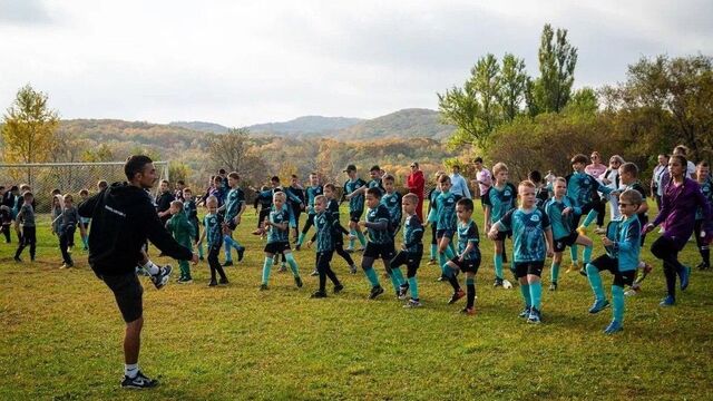 Проект «Футбол в селах» ДФК «Алеут» признан лучшим на конкурсе РФС - Восток-Медиа, 16.05.2025