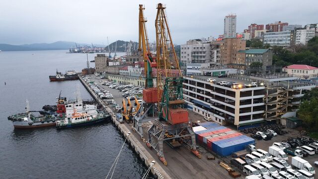 Картина дня в Приморье: тюрьма за поход в магазин, пожар на трассе и массовая боль - Восток-Медиа, 17.05.2025